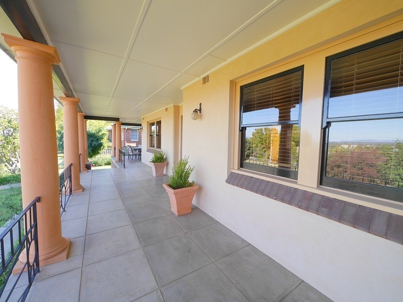 78 LIverpool Street, Cowra NSW 2794