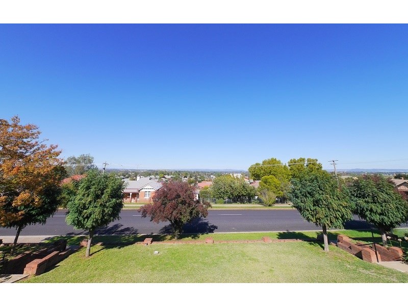 78 LIverpool Street, Cowra NSW 2794