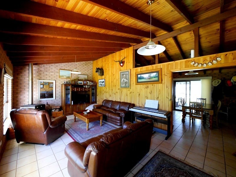 7 Mary Road, Cowra NSW 2794