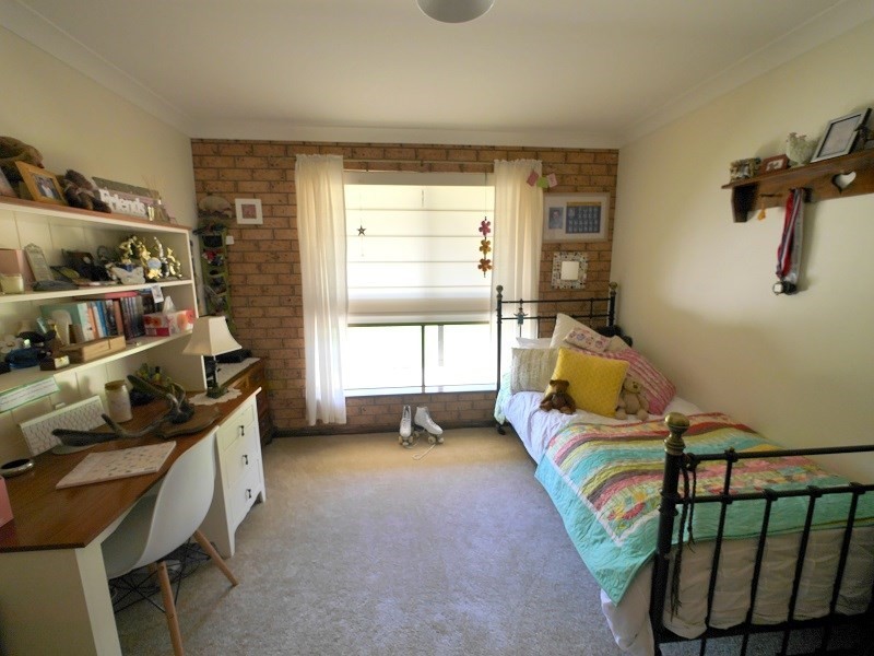 7 Mary Road, Cowra NSW 2794