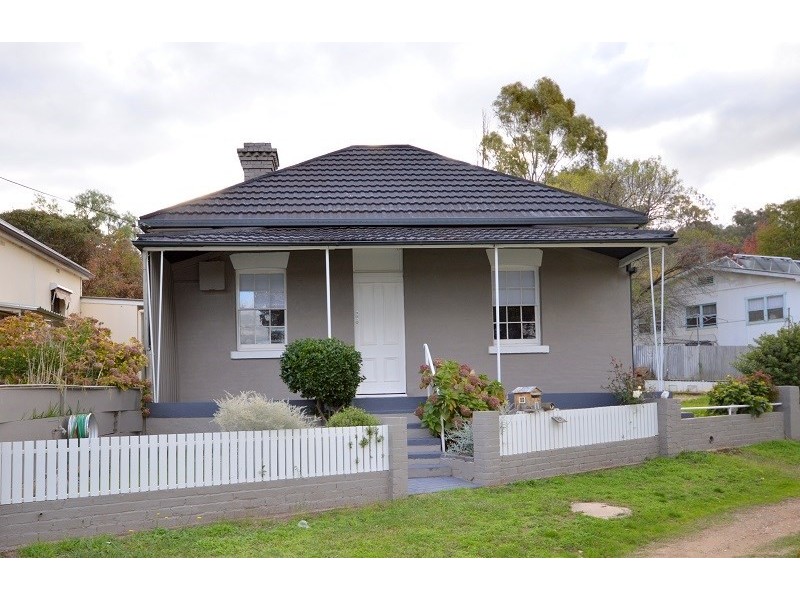 26 Lynch Street, Cowra NSW 2794