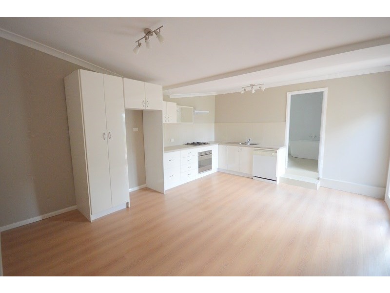 26 Lynch Street, Cowra NSW 2794