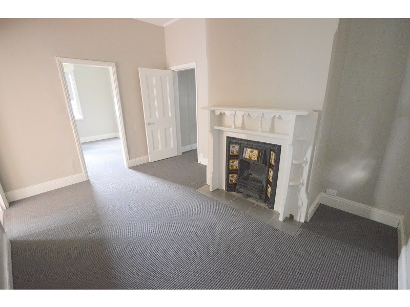 26 Lynch Street, Cowra NSW 2794