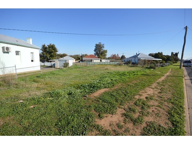 6 Mulyan Street, Cowra NSW 2794