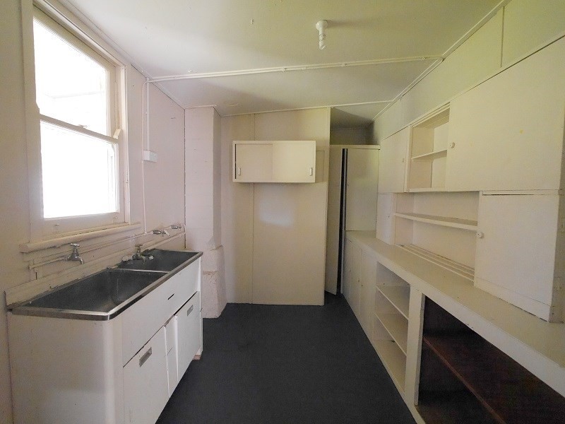 9 Nelson Street, Cowra NSW 2794