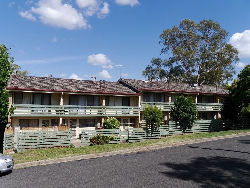 3 Saje Court, Cowra NSW 2794