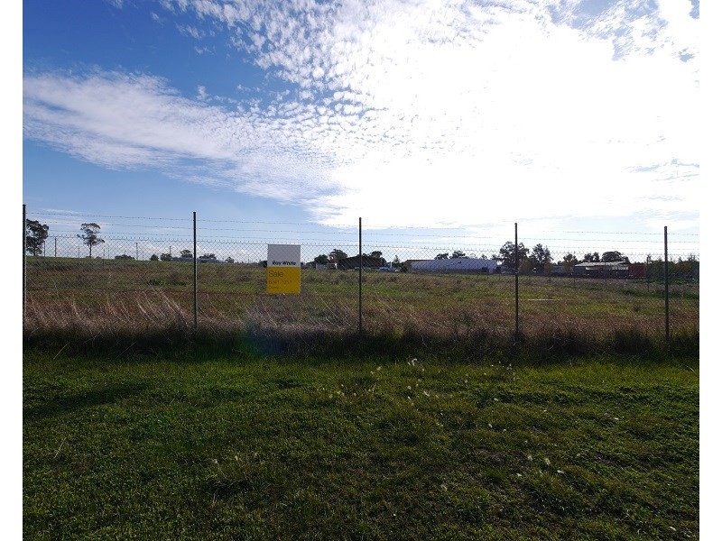 22-24 Mees Street, Cowra NSW 2794