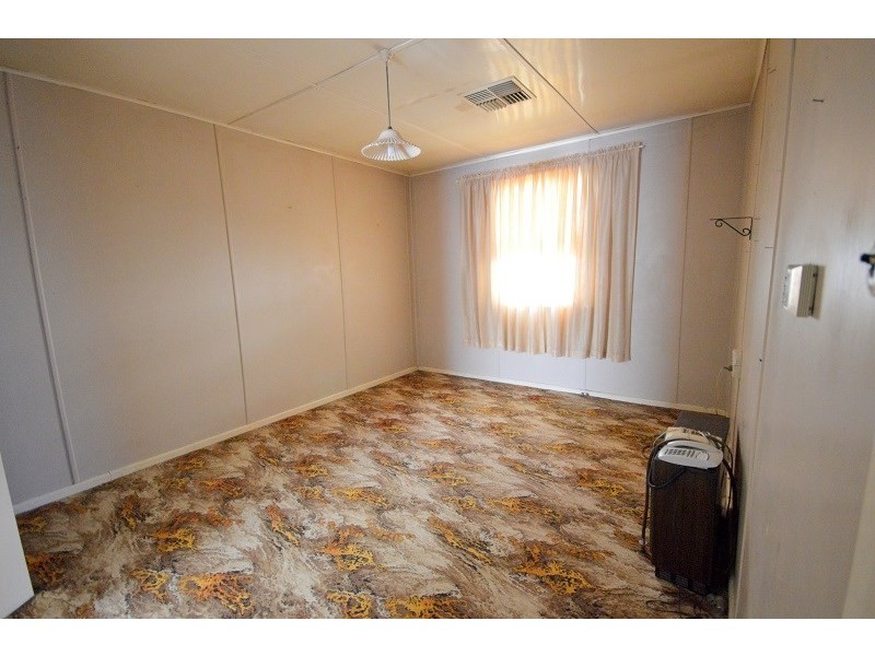 17 Victor Street, Cowra NSW 2794