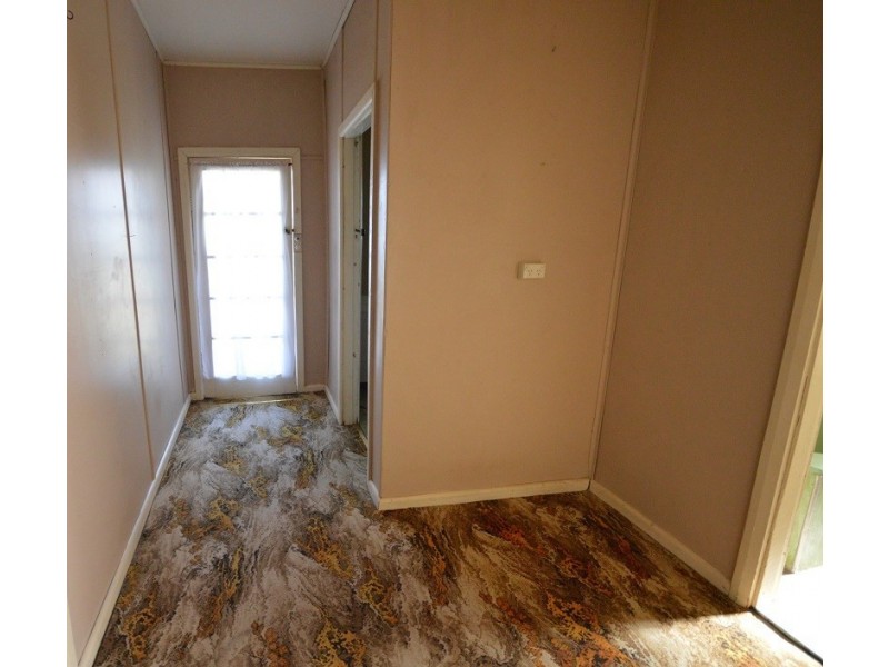 17 Victor Street, Cowra NSW 2794