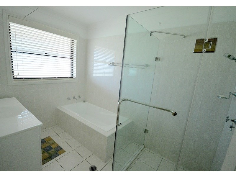 51 Hartley Street, Cowra NSW 2794