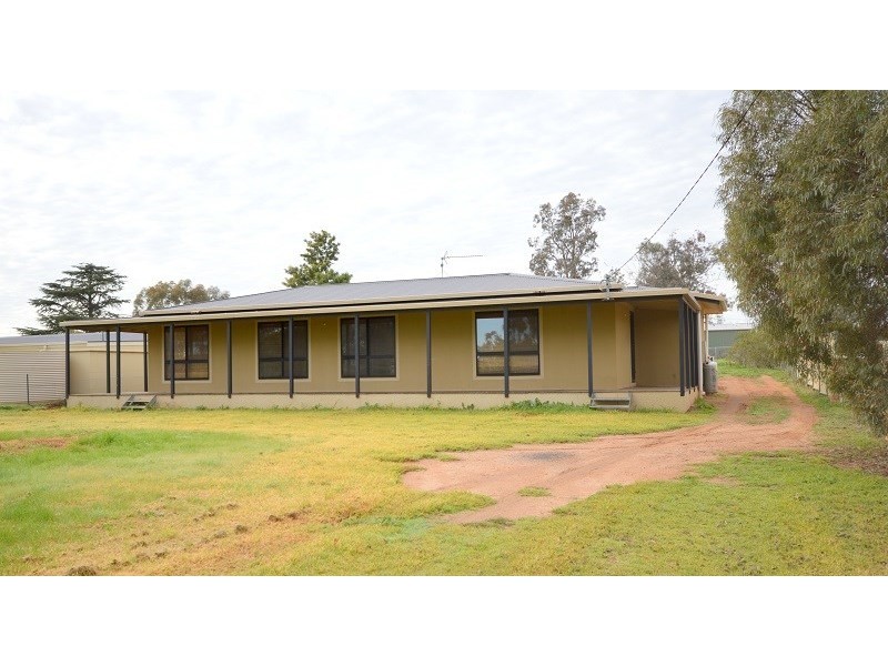 5 West Street, Wattamondara NSW 2794