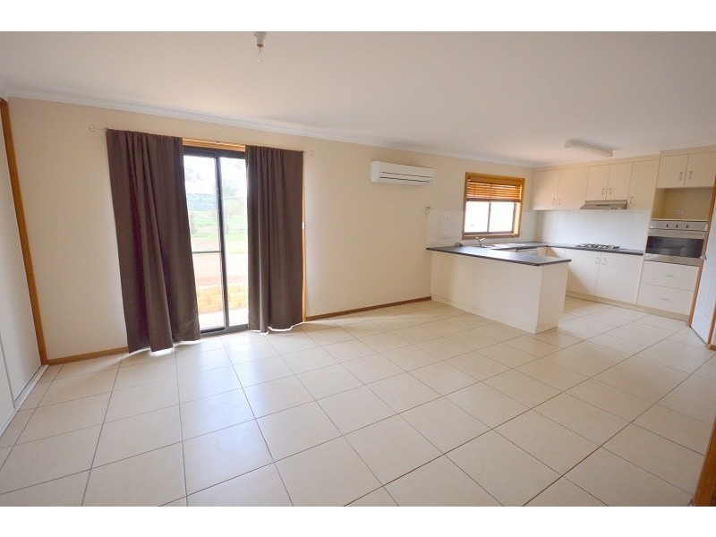 5 West Street, Wattamondara NSW 2794