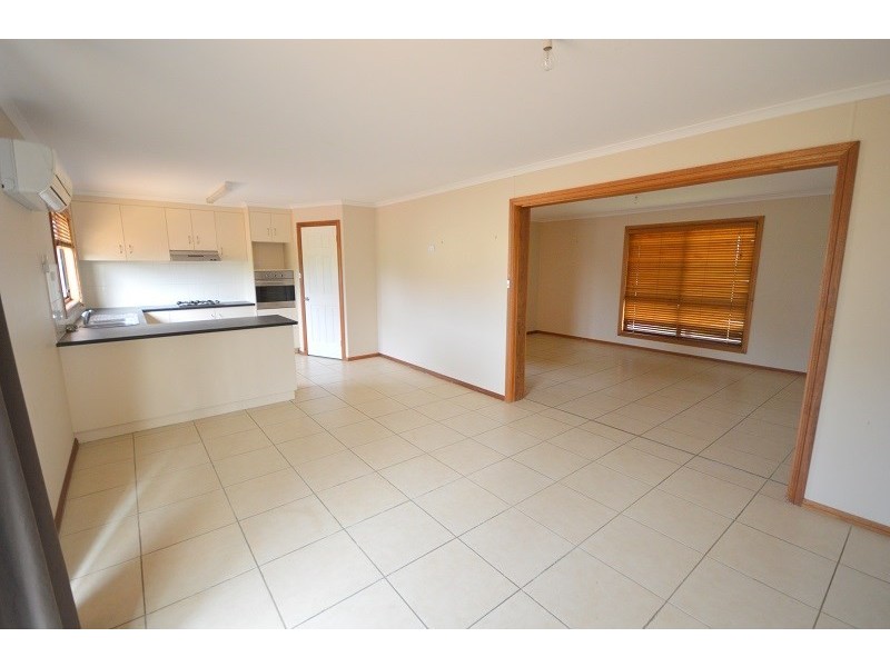 5 West Street, Wattamondara NSW 2794