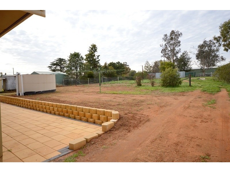 5 West Street, Wattamondara NSW 2794