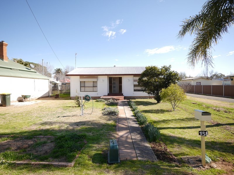 15 Bramall, Cowra NSW 2794