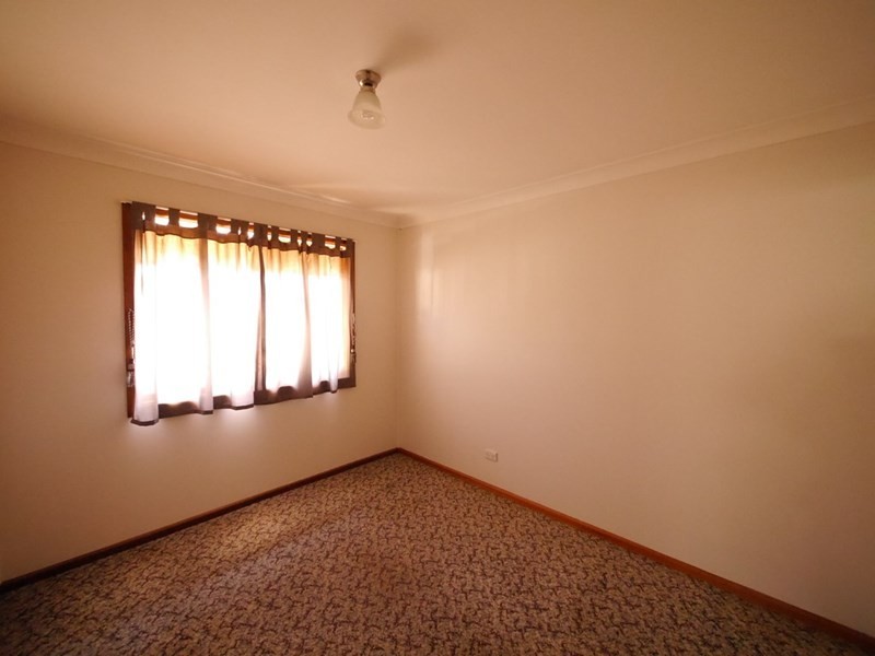 15 Bramall, Cowra NSW 2794
