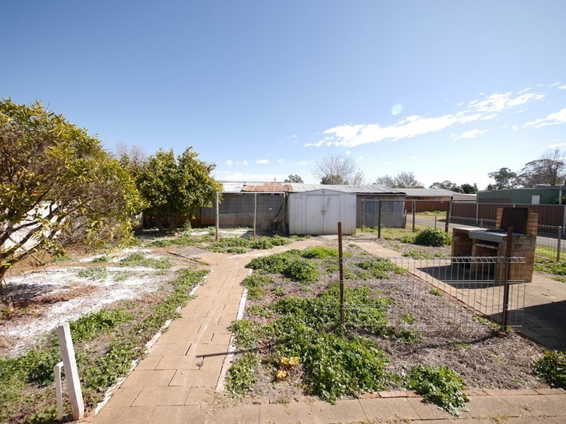 15 Bramall, Cowra NSW 2794