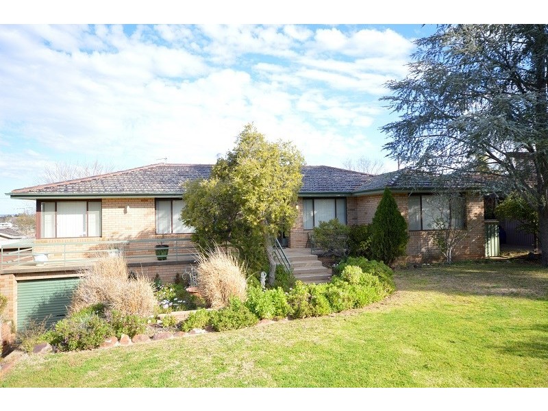 31 Wollowra Street, Cowra NSW 2794