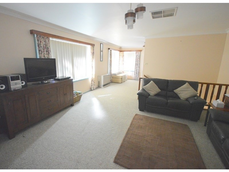 31 Wollowra Street, Cowra NSW 2794