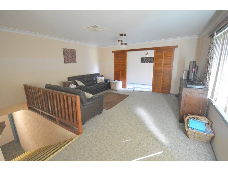 31 Wollowra Street, Cowra NSW 2794