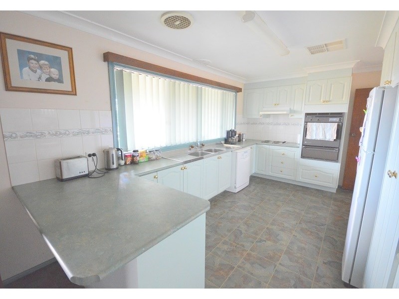 31 Wollowra Street, Cowra NSW 2794