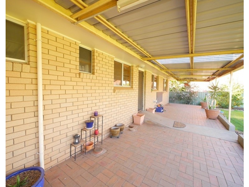 38 Lyall Street, Cowra NSW 2794