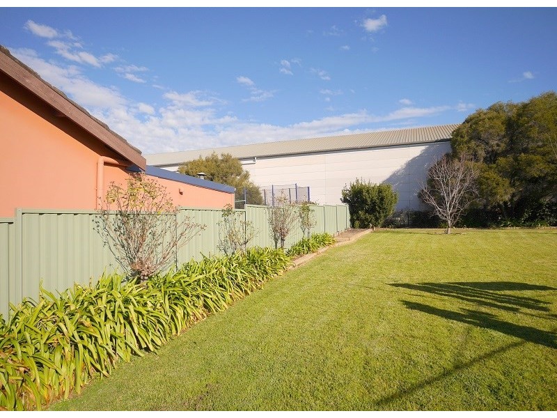 38 Lyall Street, Cowra NSW 2794