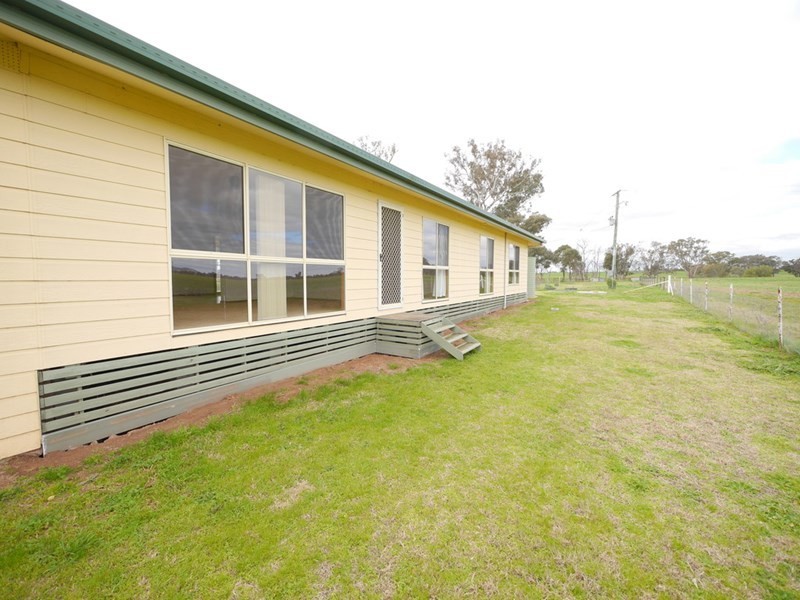 727 Barryrennie Road, Cowra NSW 2794