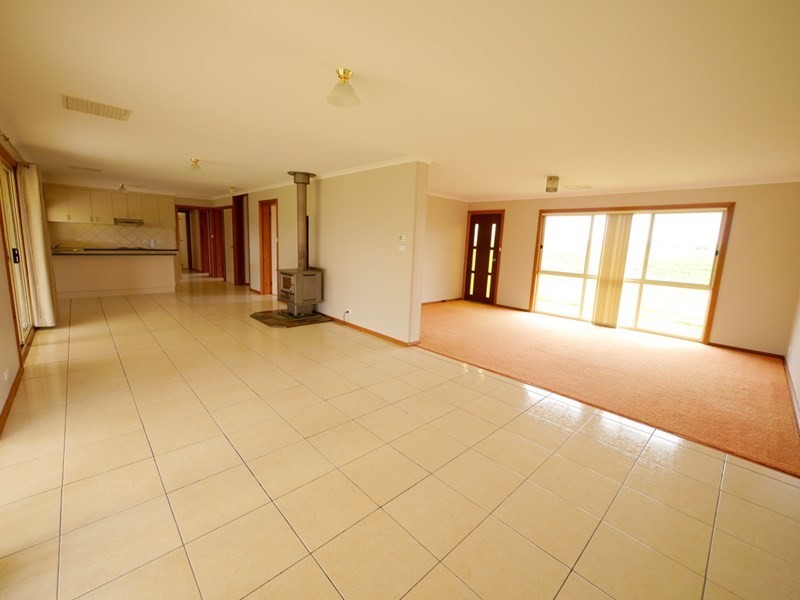 727 Barryrennie Road, Cowra NSW 2794