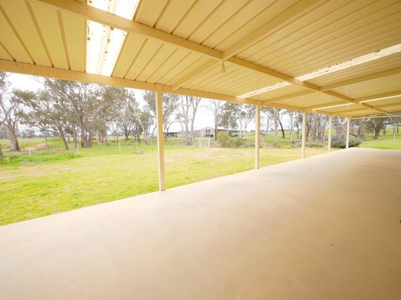 727 Barryrennie Road, Cowra NSW 2794