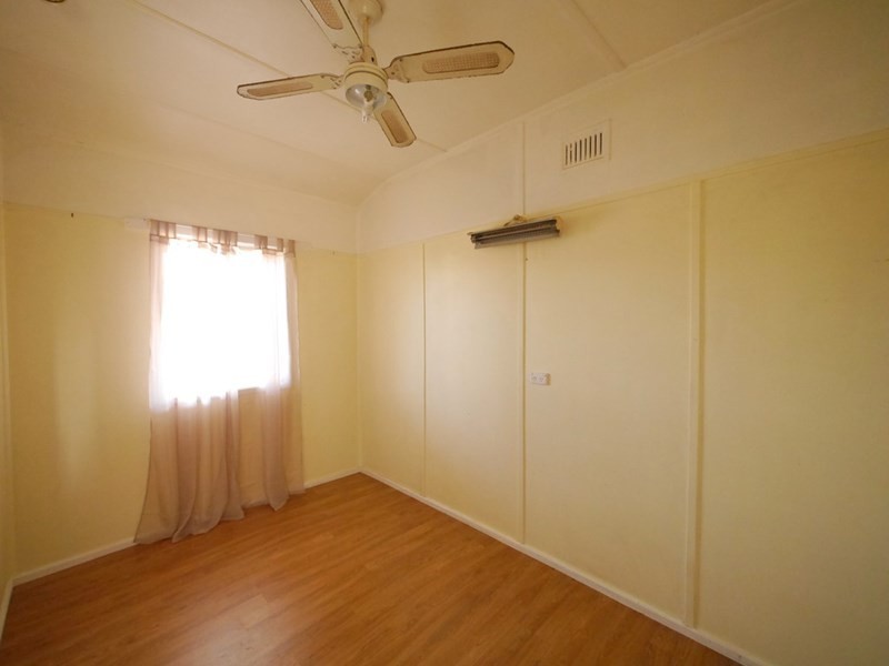 24 Kite Street, Cowra NSW 2794