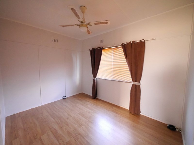 24 Kite Street, Cowra NSW 2794
