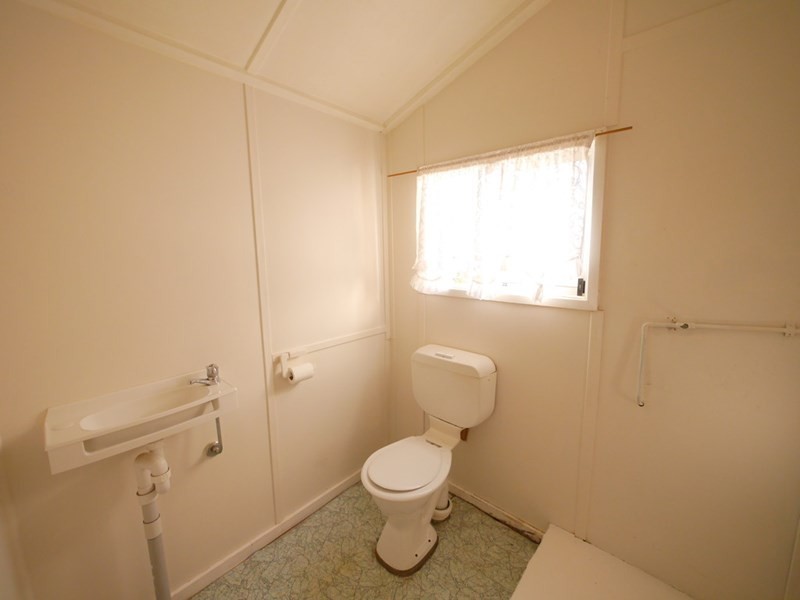 24 Kite Street, Cowra NSW 2794