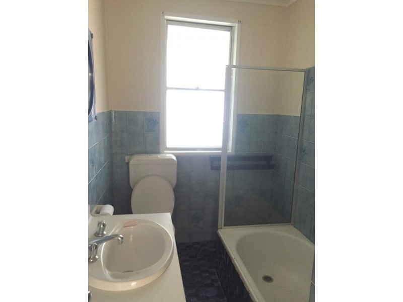 21 Cooyal Street, Cowra NSW 2794