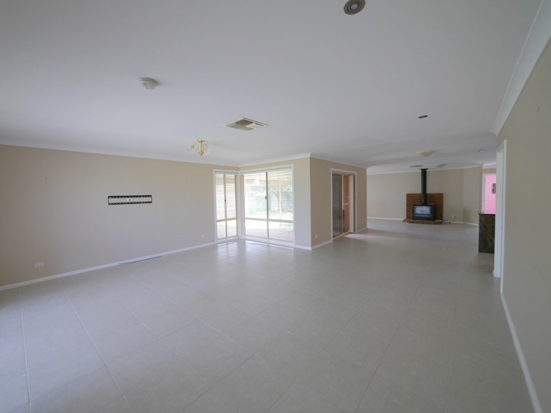 75 Lyall Street, Cowra NSW 2794