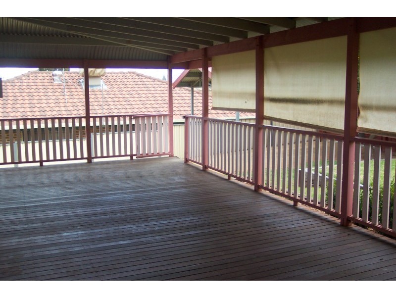 5 Poignand Avenue, Cowra NSW 2794