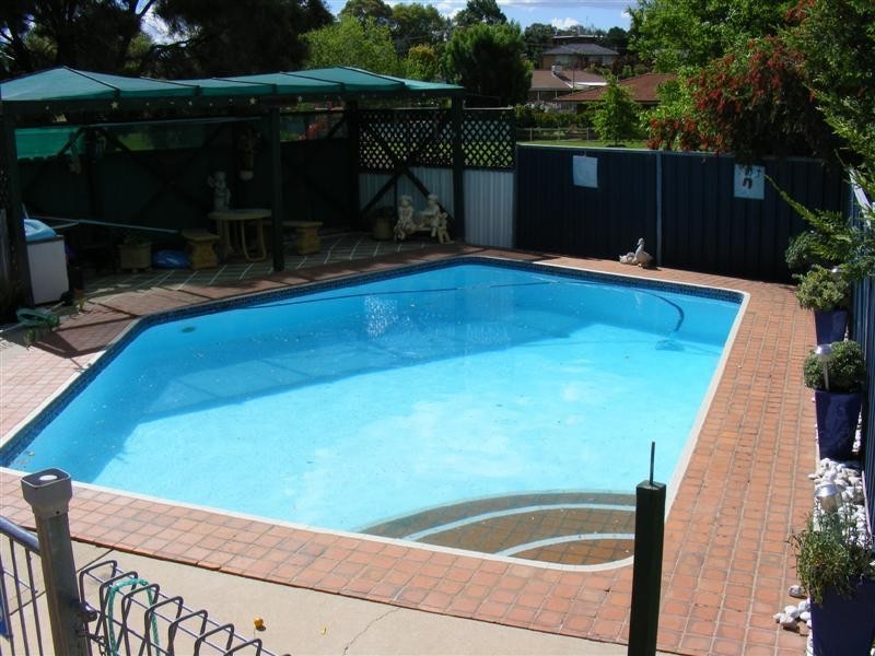 24 Comerford Street, Cowra NSW 2794