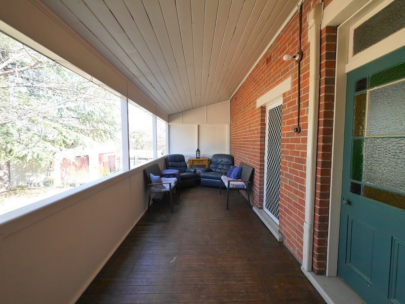 151 Fitzroy Street, Cowra NSW 2794