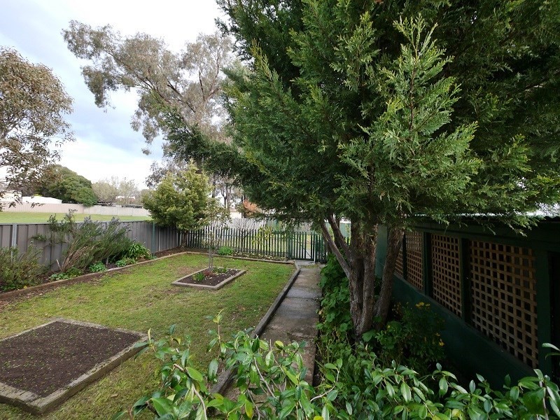 5 Wollowra Street, Cowra NSW 2794