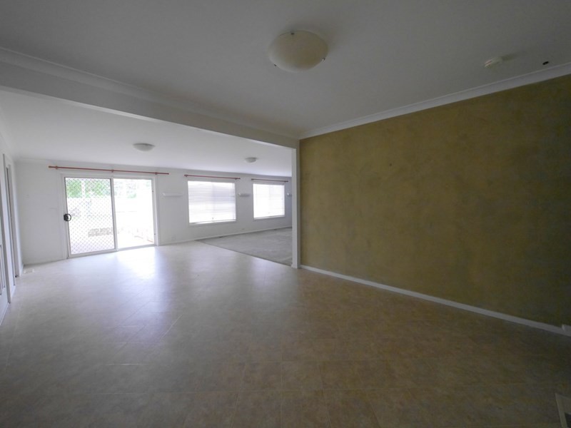 8 Bakery Lane, Cowra NSW 2794