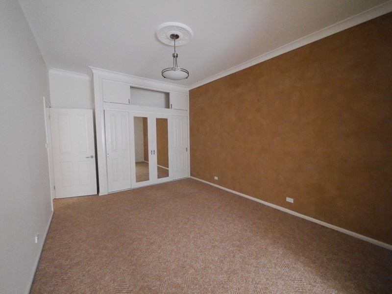 8 Bakery Lane, Cowra NSW 2794