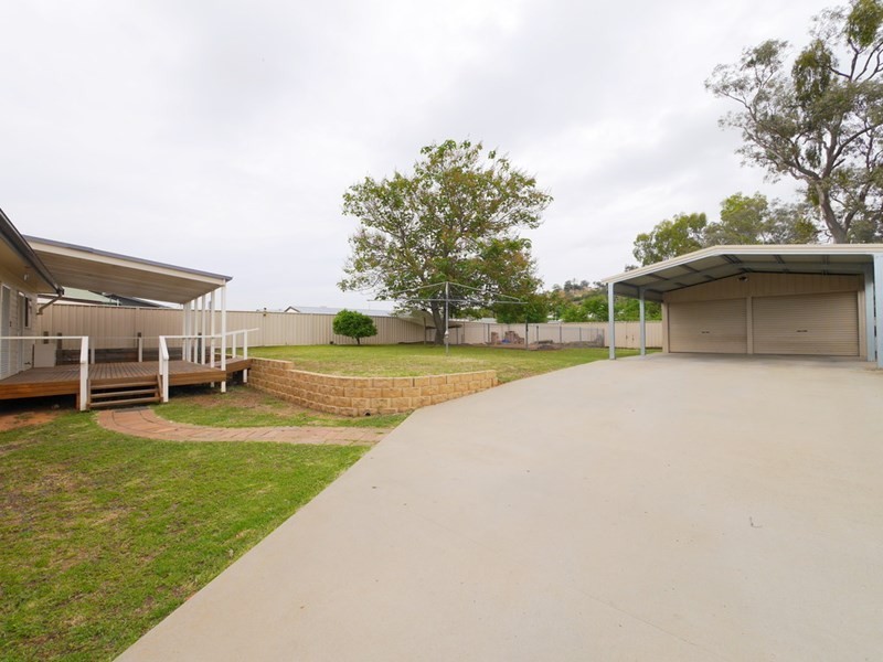 8 Bakery Lane, Cowra NSW 2794