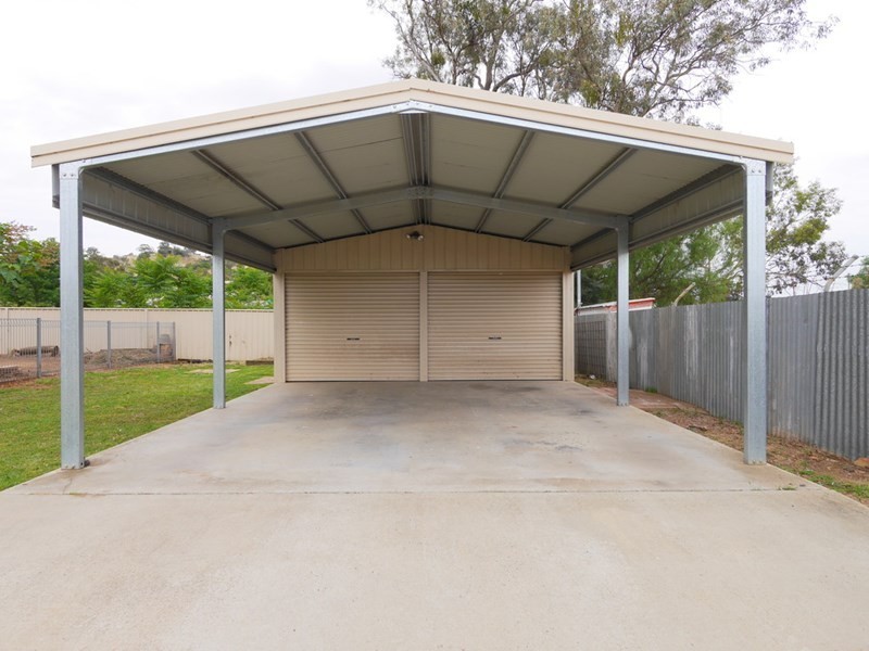 8 Bakery Lane, Cowra NSW 2794
