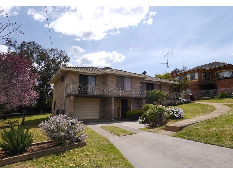 124 Fitzroy Street, Cowra NSW 2794