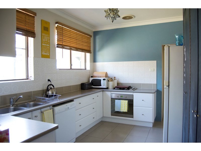 36 Lyall Street, Cowra NSW 2794