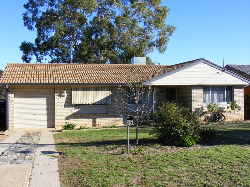 30 Kibbler Street, Cowra NSW 2794