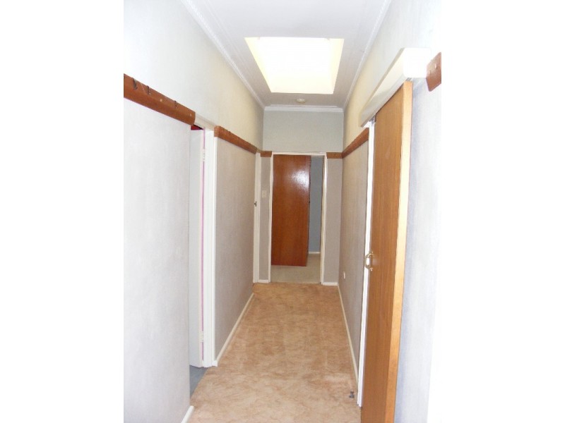 8 Binni Creek Road, Cowra NSW 2794