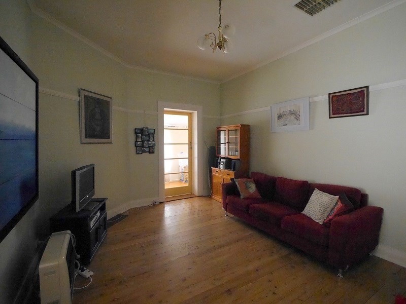 71 Liverpool Street, Cowra NSW 2794