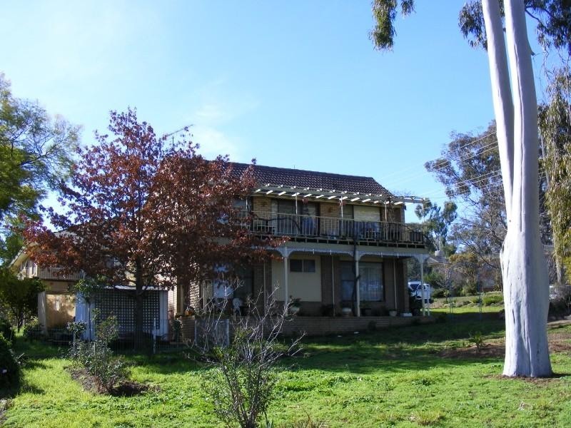 60 Dowell Street, Cowra NSW 2794