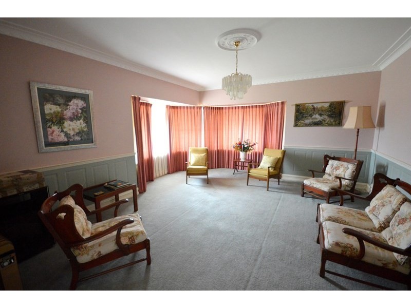 1 Appian Way, Cowra NSW 2794